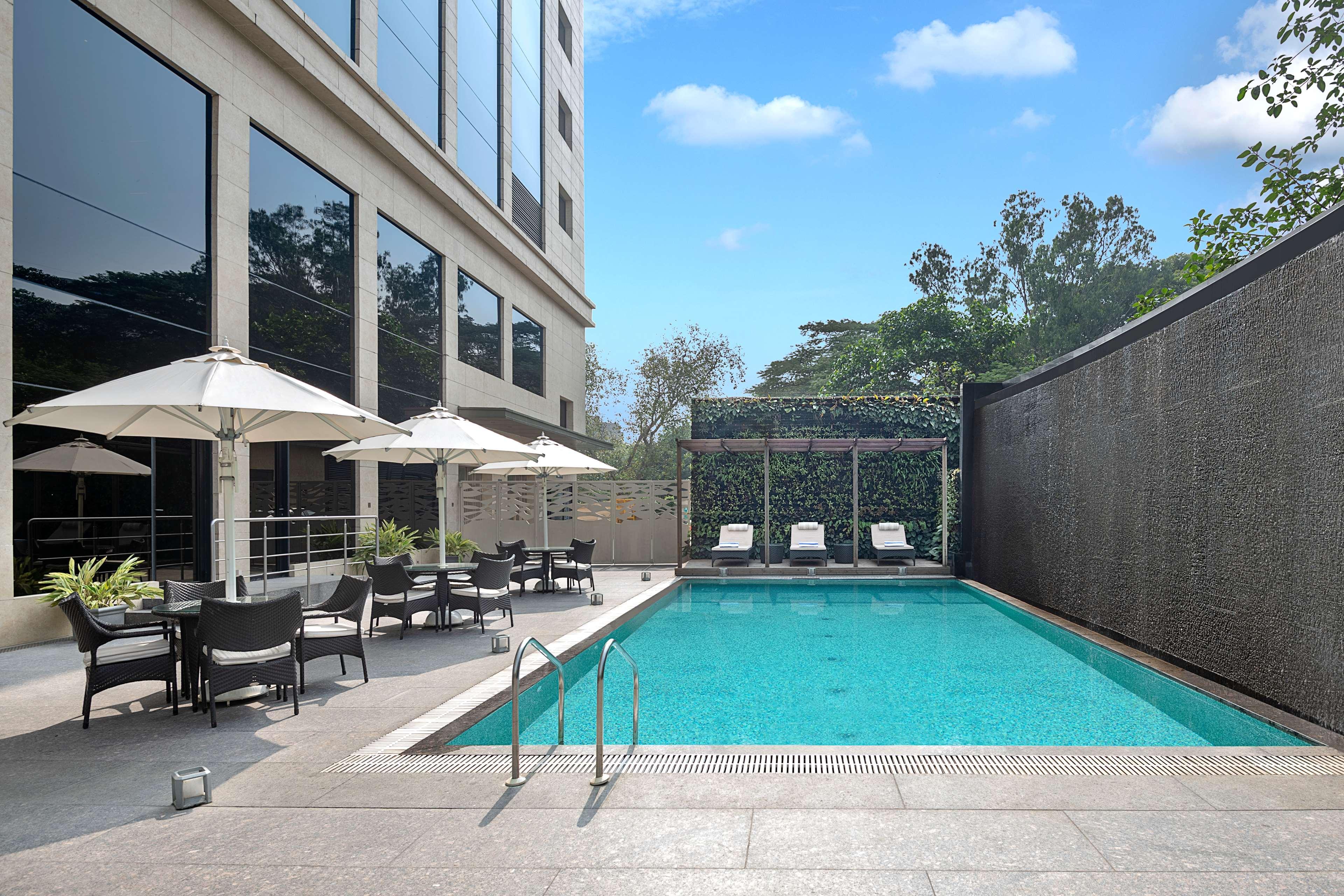 Radisson Mumbai Andheri Midc ภายนอก รูปภาพ The Park, New Delhi