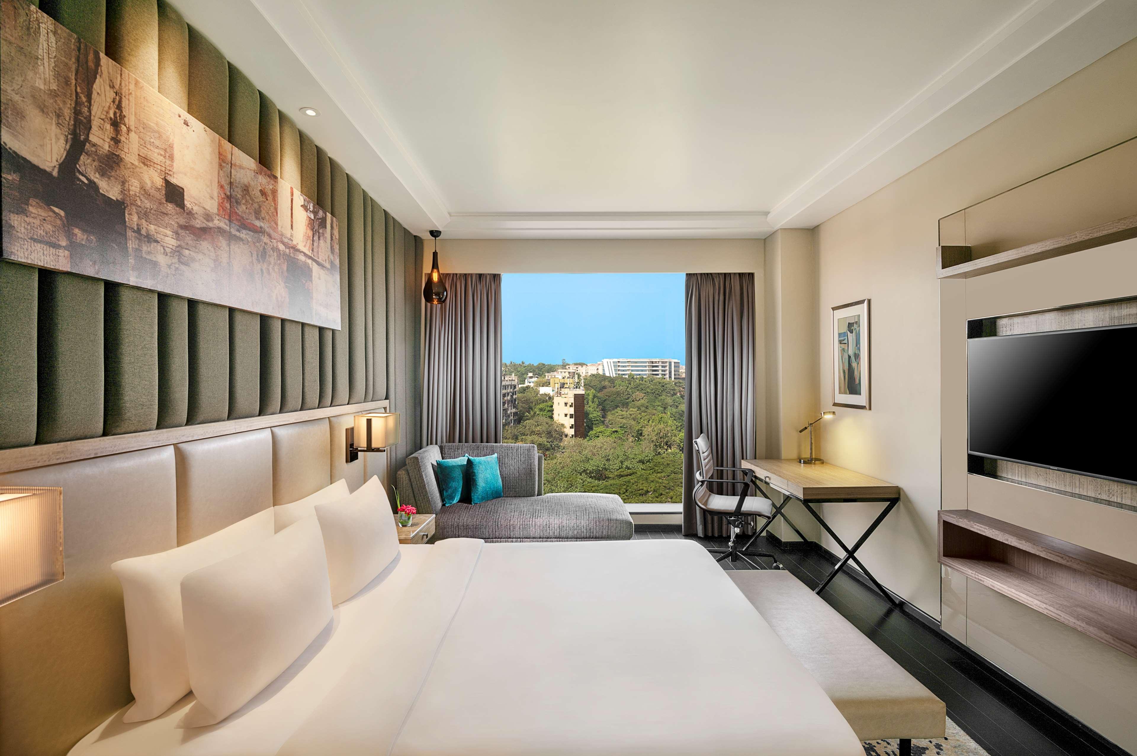 Radisson Mumbai Andheri Midc ภายนอก รูปภาพ